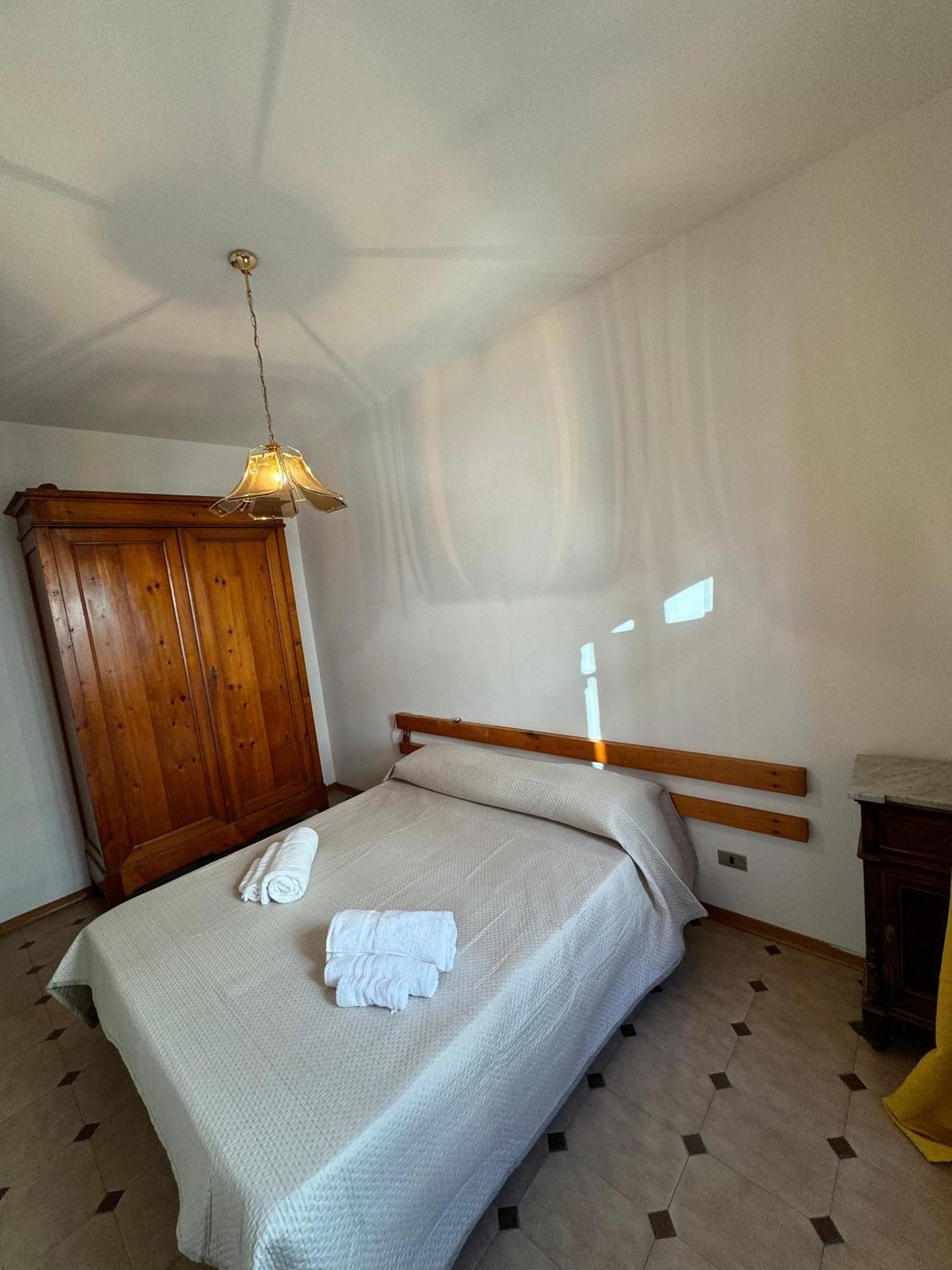 Pm 95 Via Lido Guest House アルゲーロ エクステリア 写真