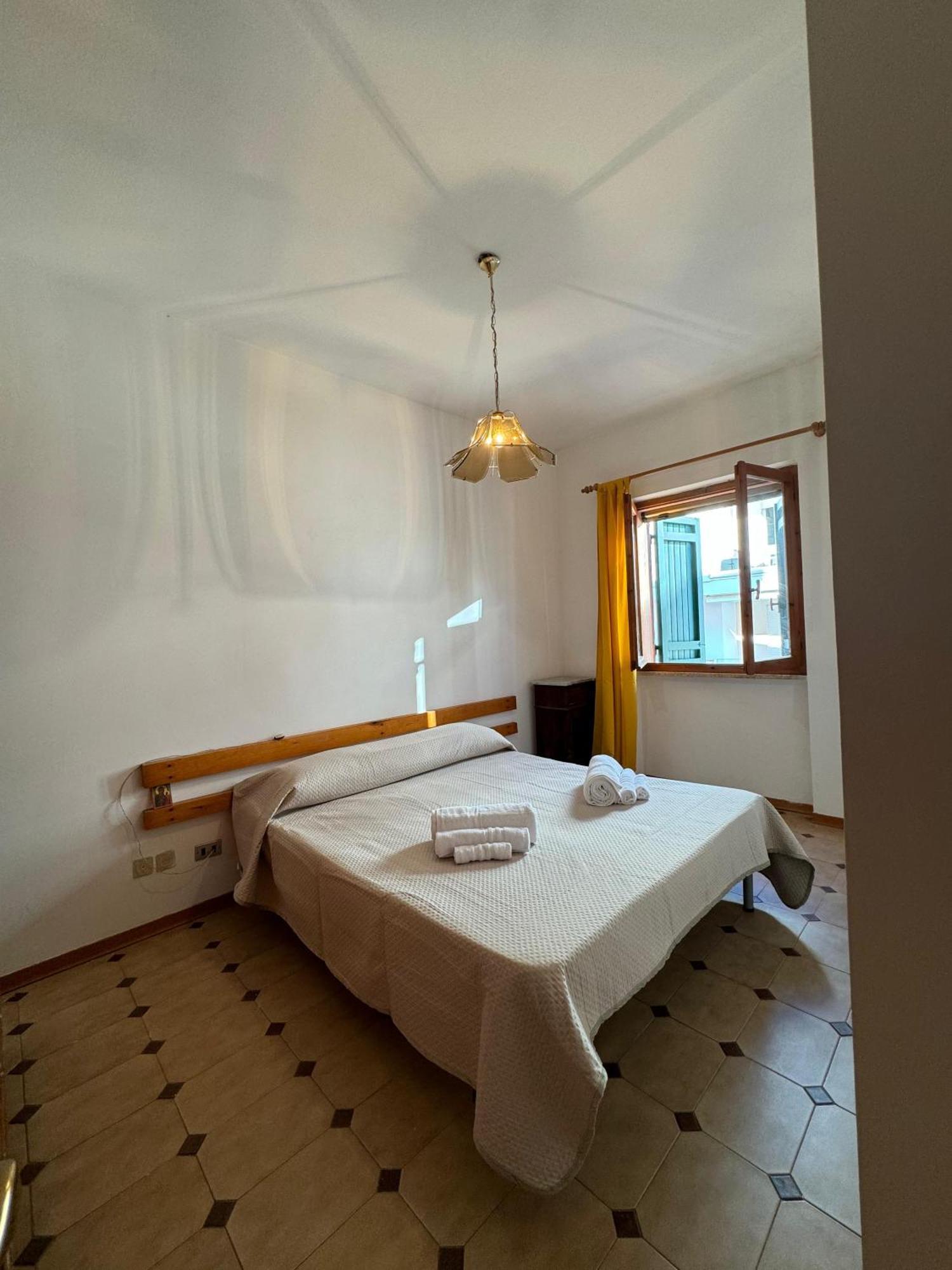 Pm 95 Via Lido Guest House アルゲーロ エクステリア 写真